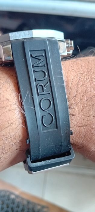 Corum Admiral’s 46mm БАРТЕР