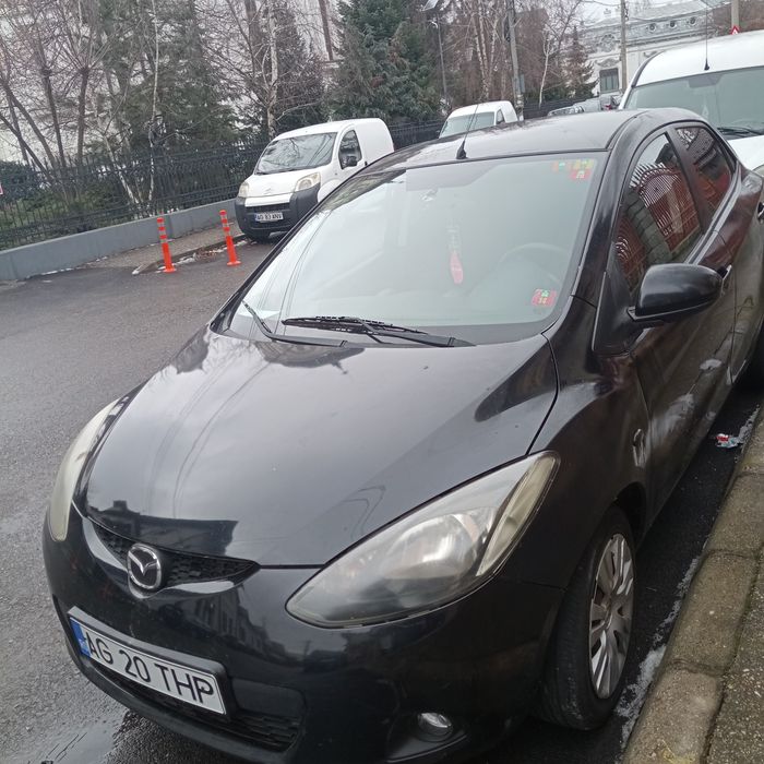 OFERTA Vând Mazda 2  adusa recent în tara