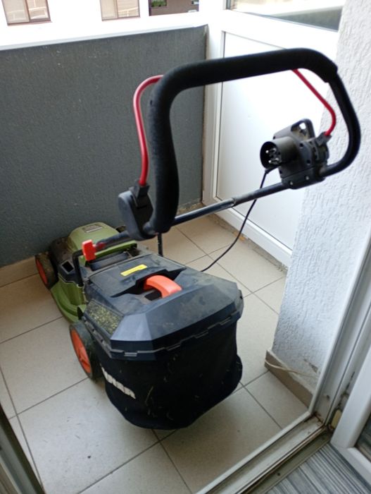Masina tuns iarba/gazon Heinner VMGE005, electrica.