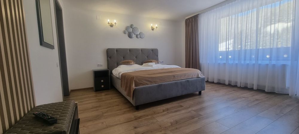 Închiriez pensiune "Bucegi Panorama" din Moieciu de sus