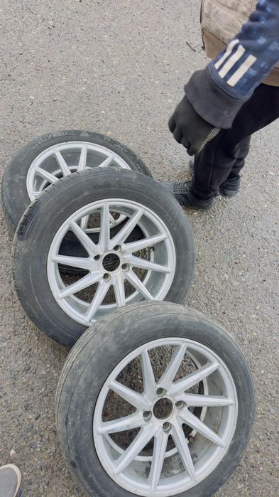 Диск шины автомобильные