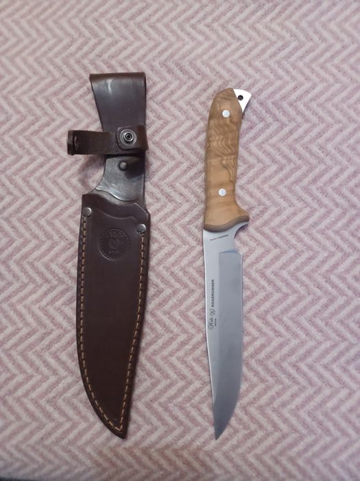 Cuțit de vânătoare.+Briceag vânătoare  Miguel Nieto