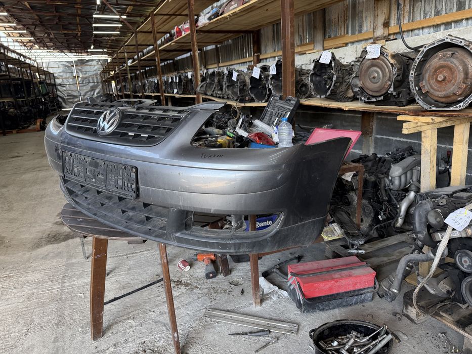 Предна броня за VW TUARAN 2004 G за повече информация на лично