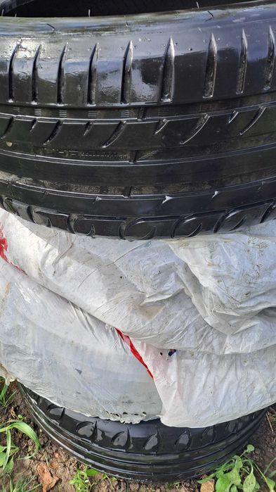 Anvelope 225/25 R17