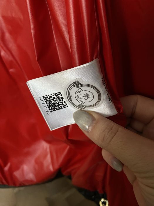 Пуховик зимний, теплый.