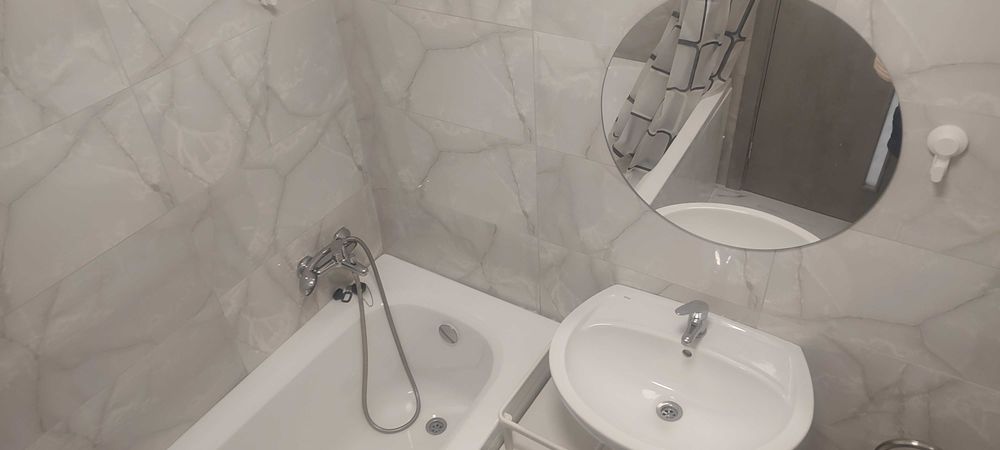 Inchiriez Garsoniera Militari Residence