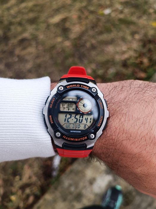 Casio World Time 200m