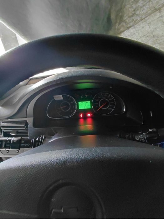 Автомобиль Chevrolet Lacetti