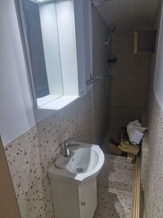 Chirie Ap 1 camera la casa