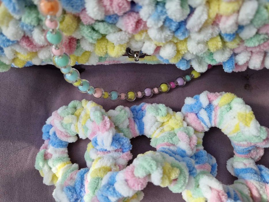 Ръчно изработена чанта CANDY и скрънчи