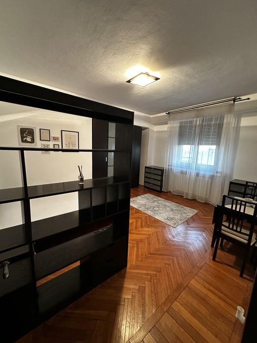 Proprietar inchiriez garsoniera ultracentral