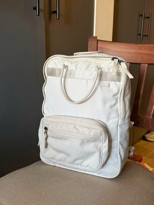 Раничка Nike - бяла