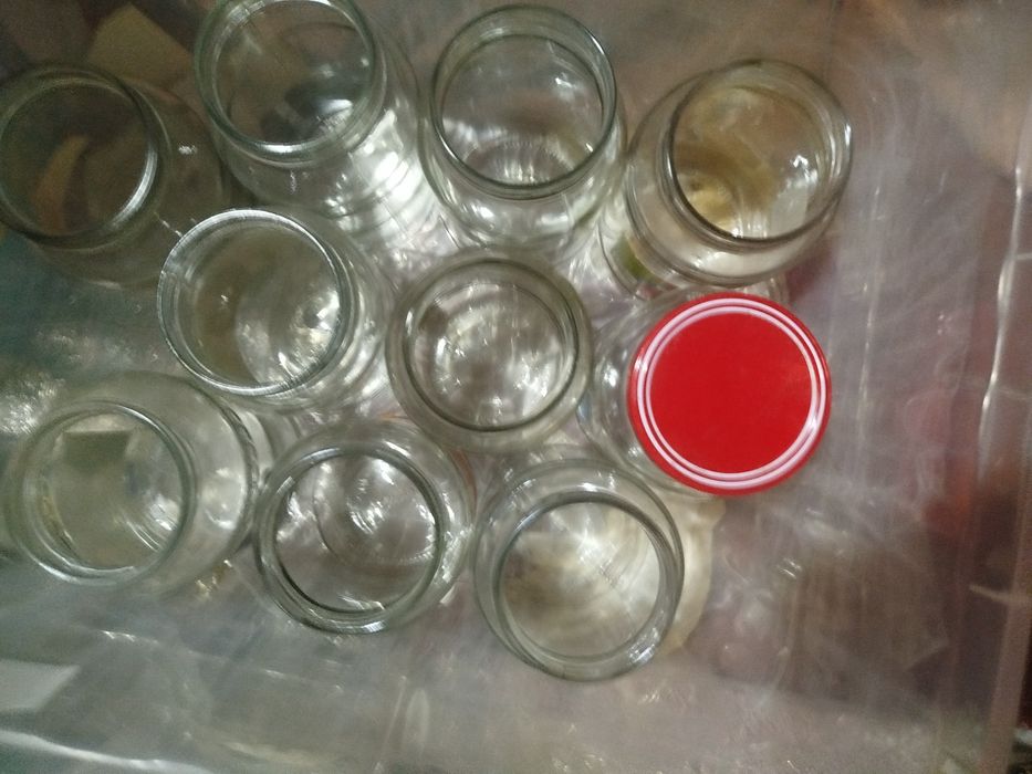 Banka sotiladi 1 litr