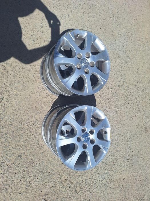 Продам 16 Диск, титанка с шинами