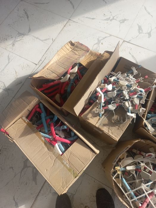 Даром .бесплатно срочно.