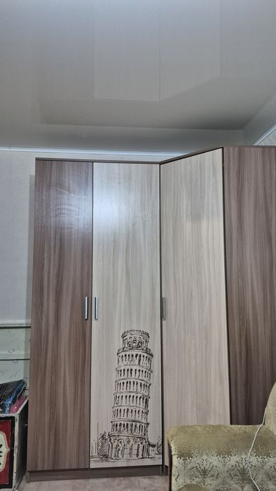 Продаётся два больших шкафа