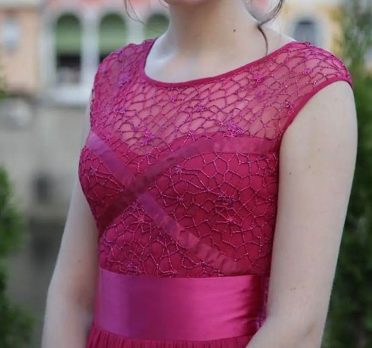 Официална рокля в цикламенк