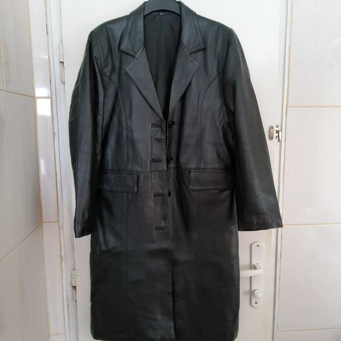 Продавам ново мъжко кожено яке