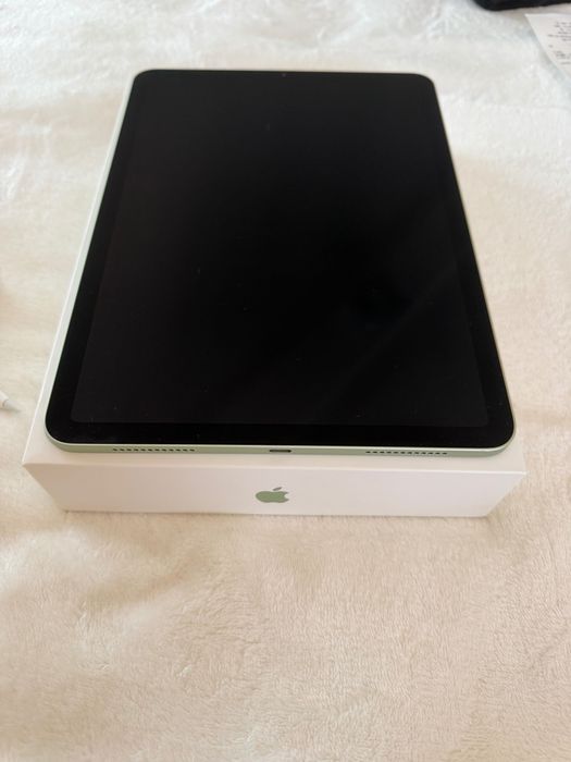 iPad Air (4th Generation) Wi-Fi