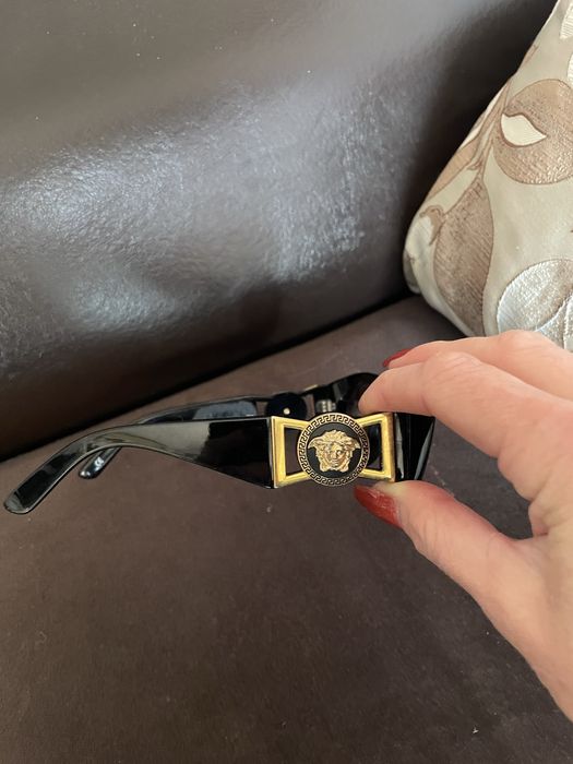 Оригинални слънчеви очила Ganni Versace