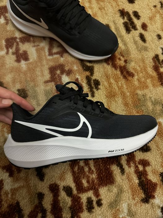 Кроссовки Nike pegasys 39 original - 28 тыс