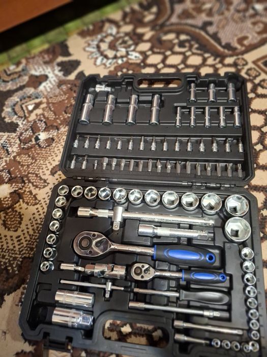 Продам набор инструменты