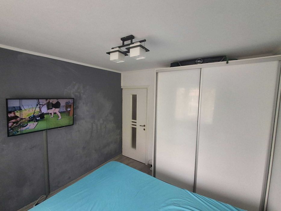 Inchiriez apartament 2 camere decomandat 49 mp utili