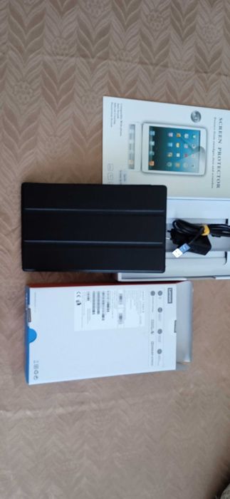 Таблет Леново 2GB калъф протектор нов