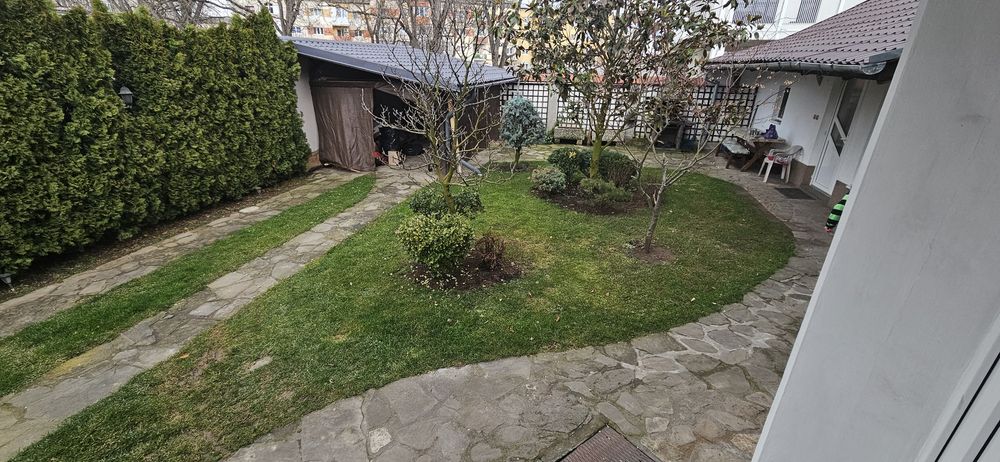 Casa de vanzare in CETATE zona foarte linistita