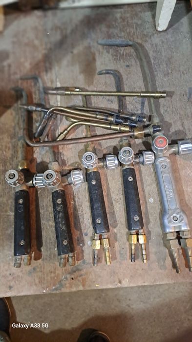 Продаётся тележка , газо сварочные оборудование , злектрл и ручной ин