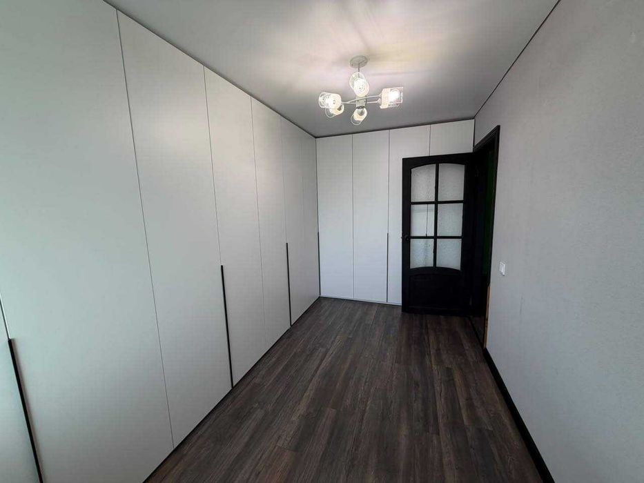 Дом печати 3 ком , 63 кв.