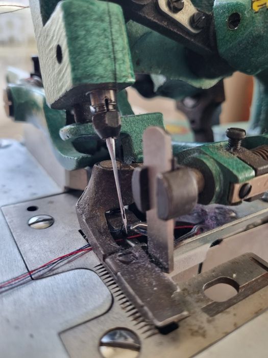 Masina de surfilat semi-industriala