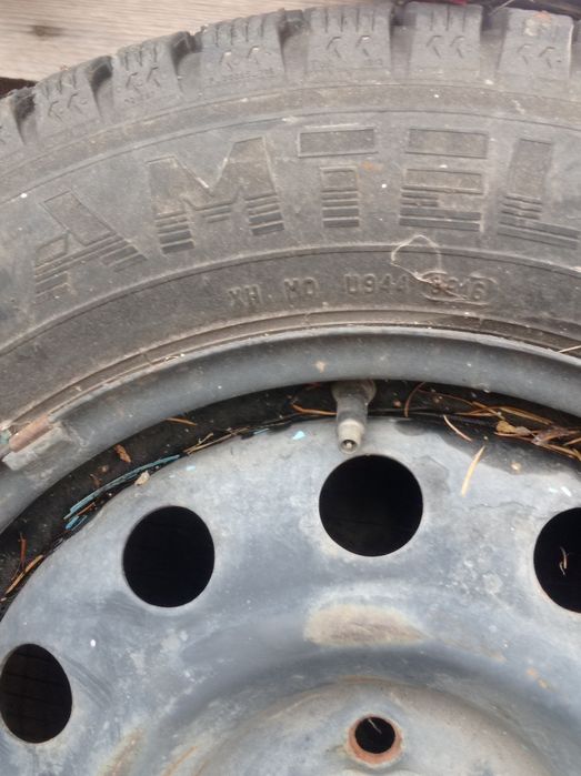 Продам зимние колеса в комплекте.