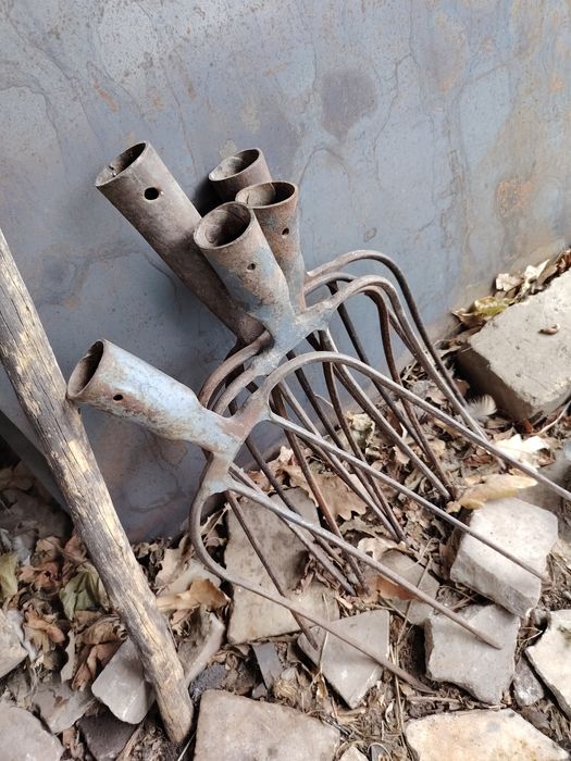 Кукла мандолина верстак лампа самовар