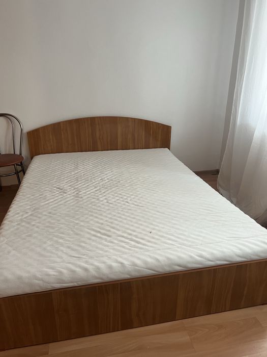 Pat de vanzare in stare foarte buna