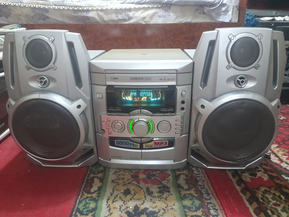 3000 lik muziqalnisentr sotiladi o'rtosi ishlamidi