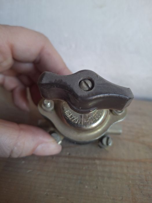 Продам пакетник 16А/220V 10A/380V