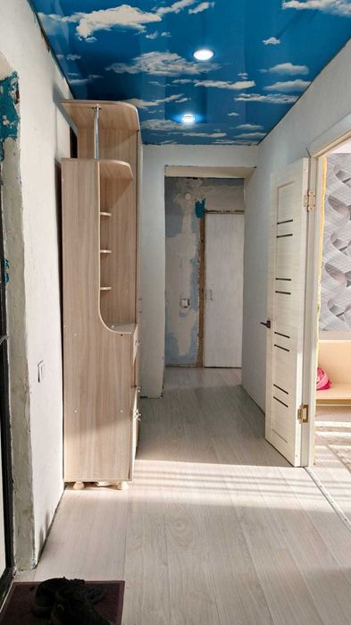 Продам 2-комн квартиру в районе ТРЦ  Таир