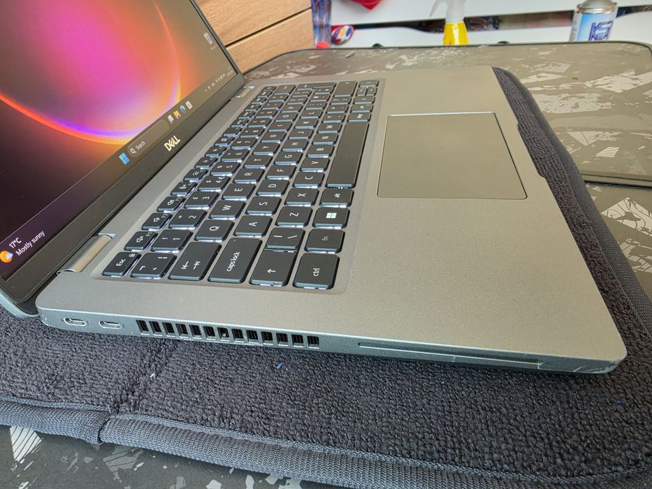 Dell Precision 3470 / i7-1270p / 16 GB DDR5 / NVIDIA T550 / 512 SSD