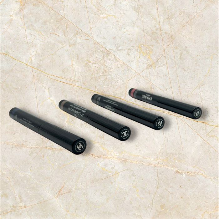 Chanel Stylo Ombre Et Contour