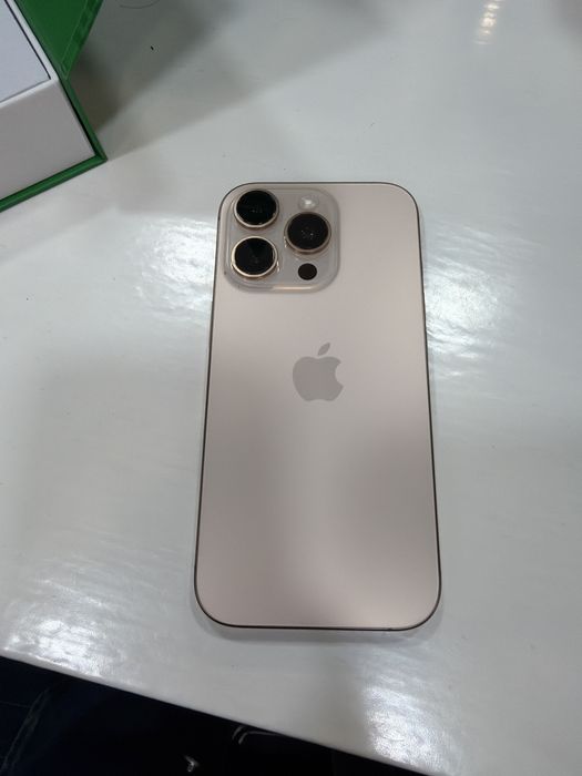 IPhone 16 pro с гаранция