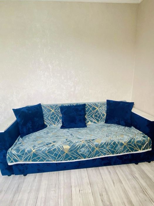 Евро в центре рядом есть все