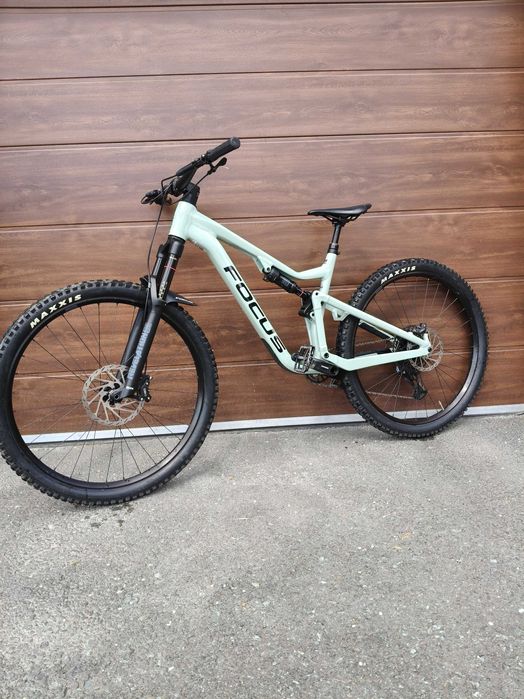 Bicicletă focus jam 6.8 mărime L an achiziție 2025