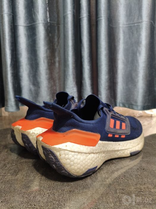 Оригинальные кроссовки Adidas