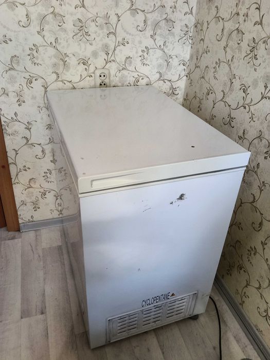 Продам Морозильную Камеру Hisense