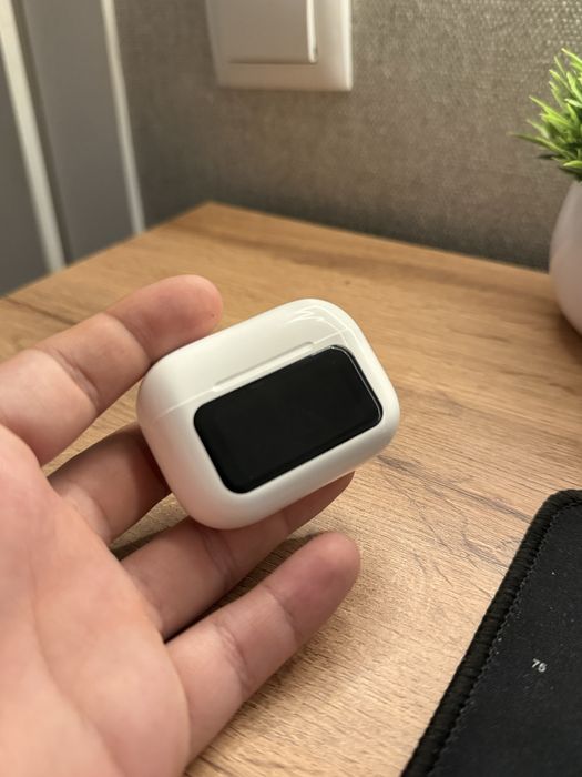 airpods с дисплеем