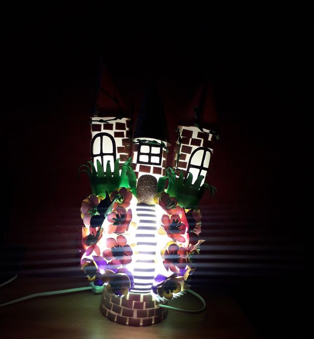 Продам светильник