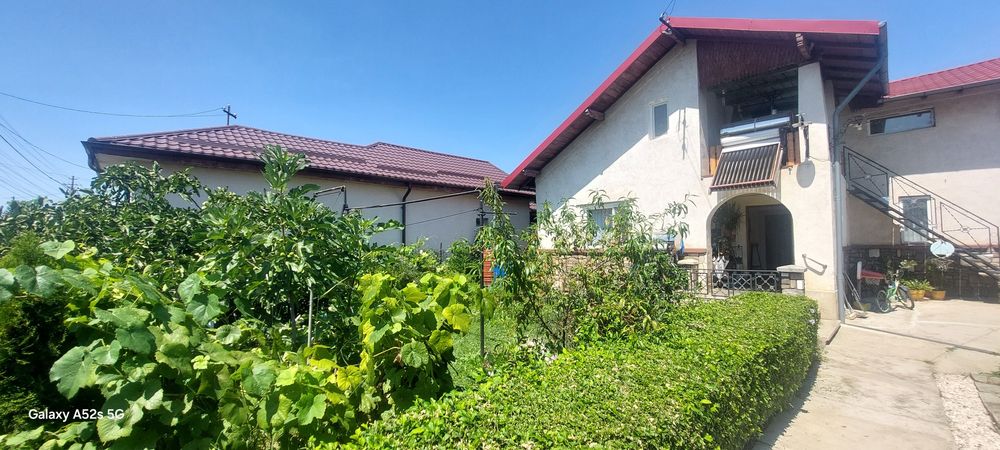 Vând casă Băicoi