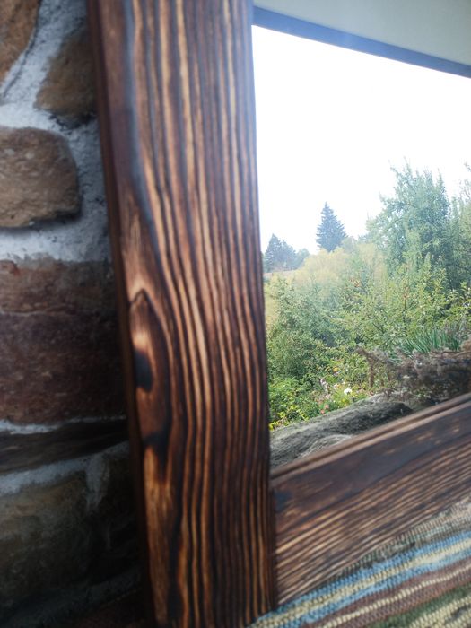 Дървено огледало