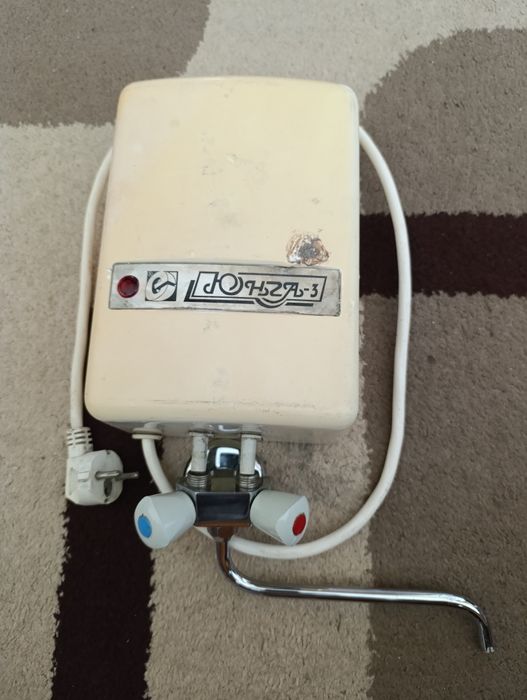 Продавам бойлер Юнга